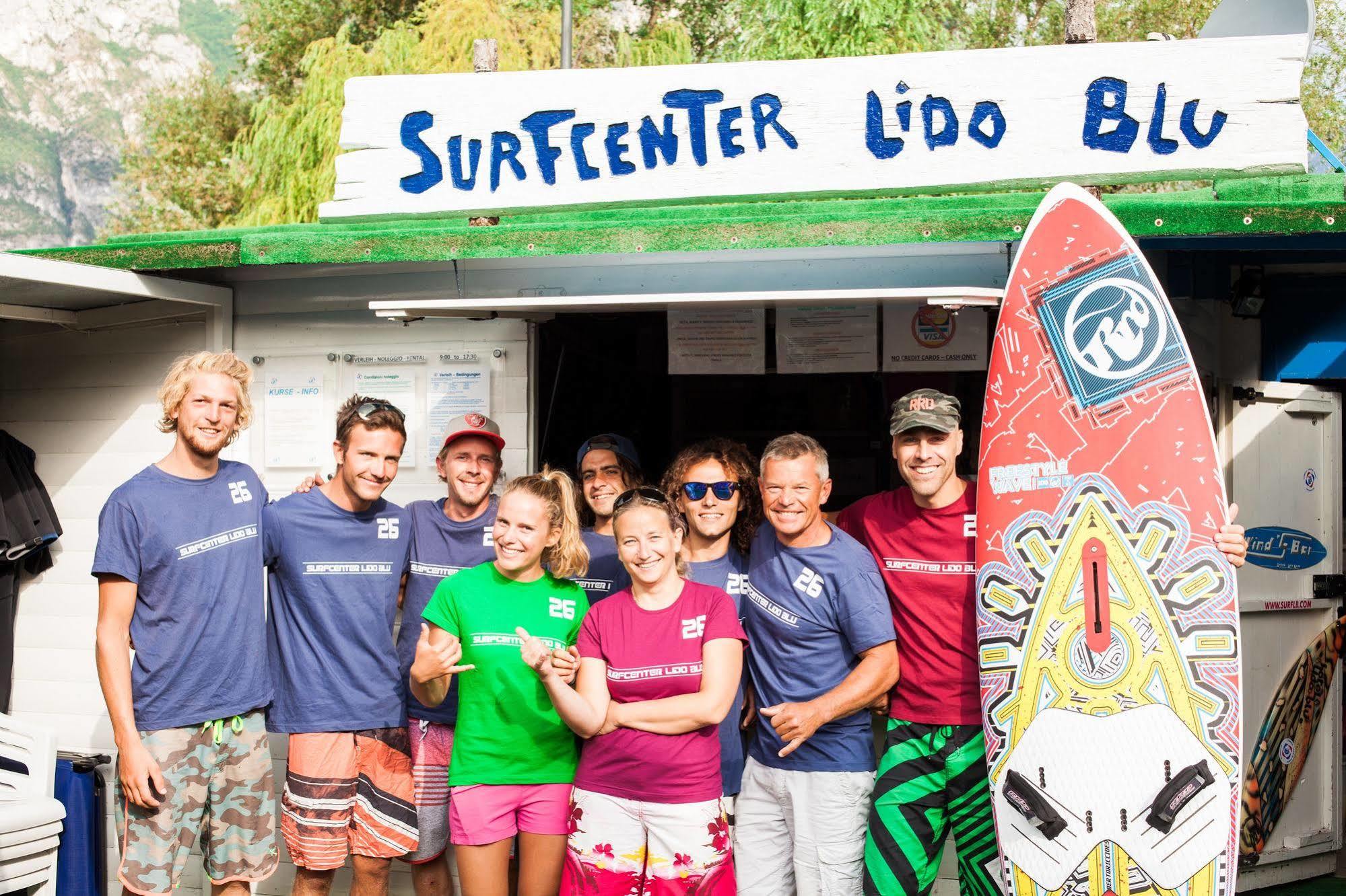 Hotel Lido Blu - Surf & Bike Torbole Sul Garda Bagian luar foto